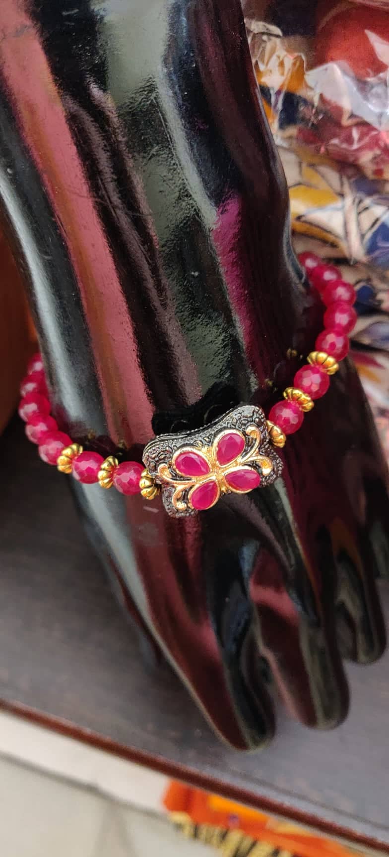 Agate Bracelet with Victorian Bead