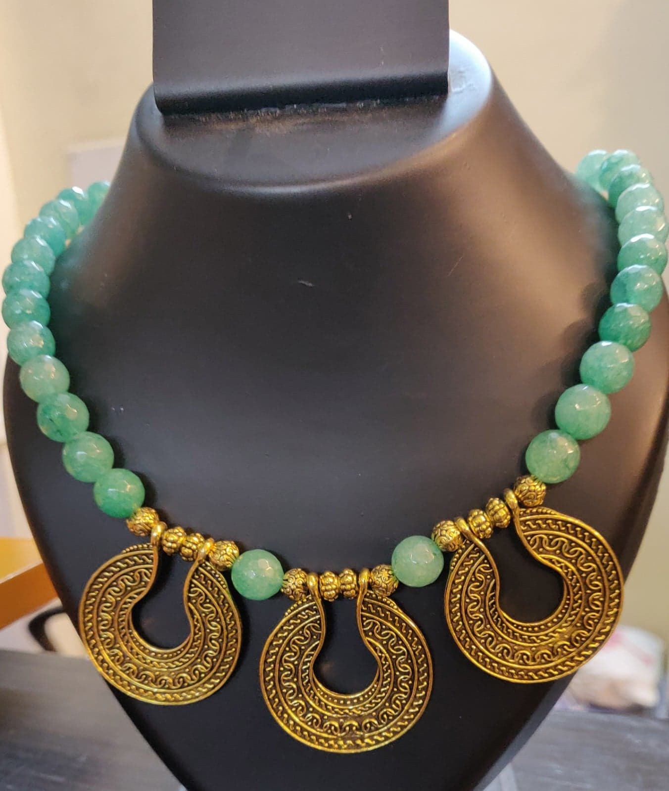 Semi precious beads necklace