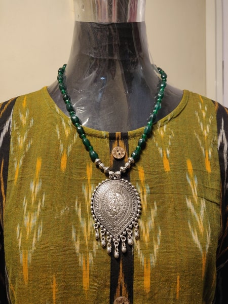 Semi precious beads necklace