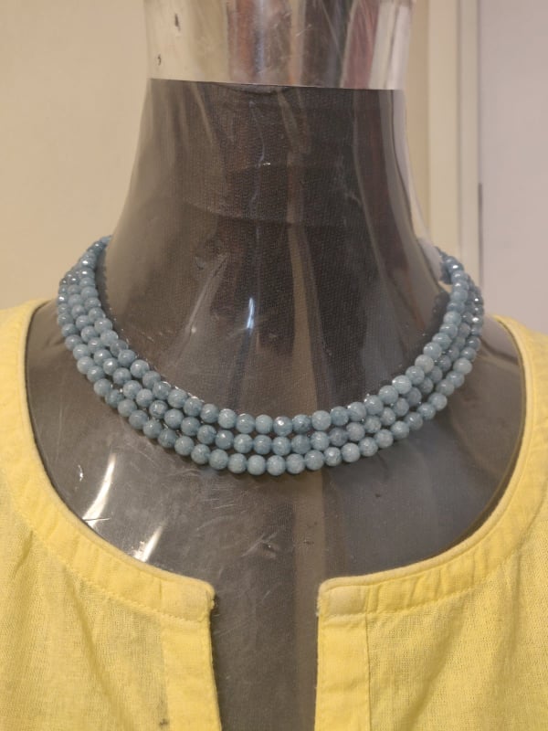 Three layer semi precious beads short necklace