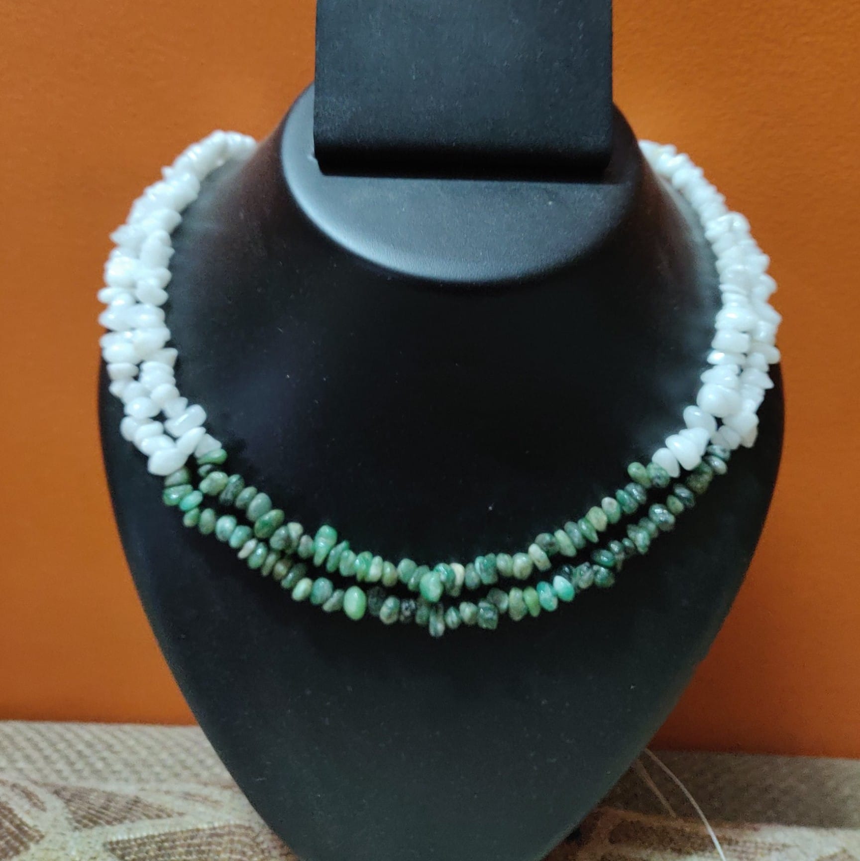 2 layers Chip beads necklace