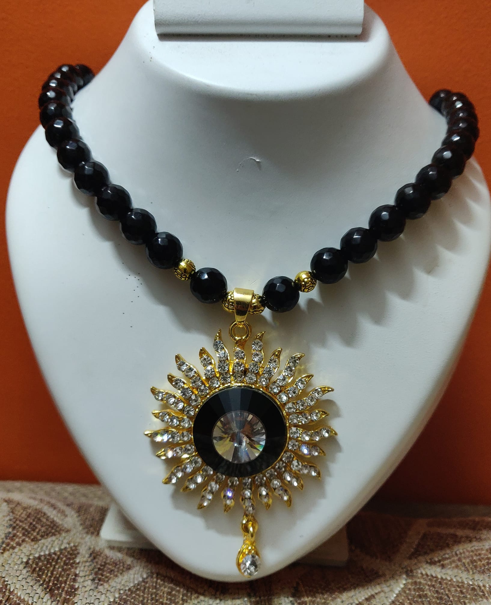 Semi precious beads necklace