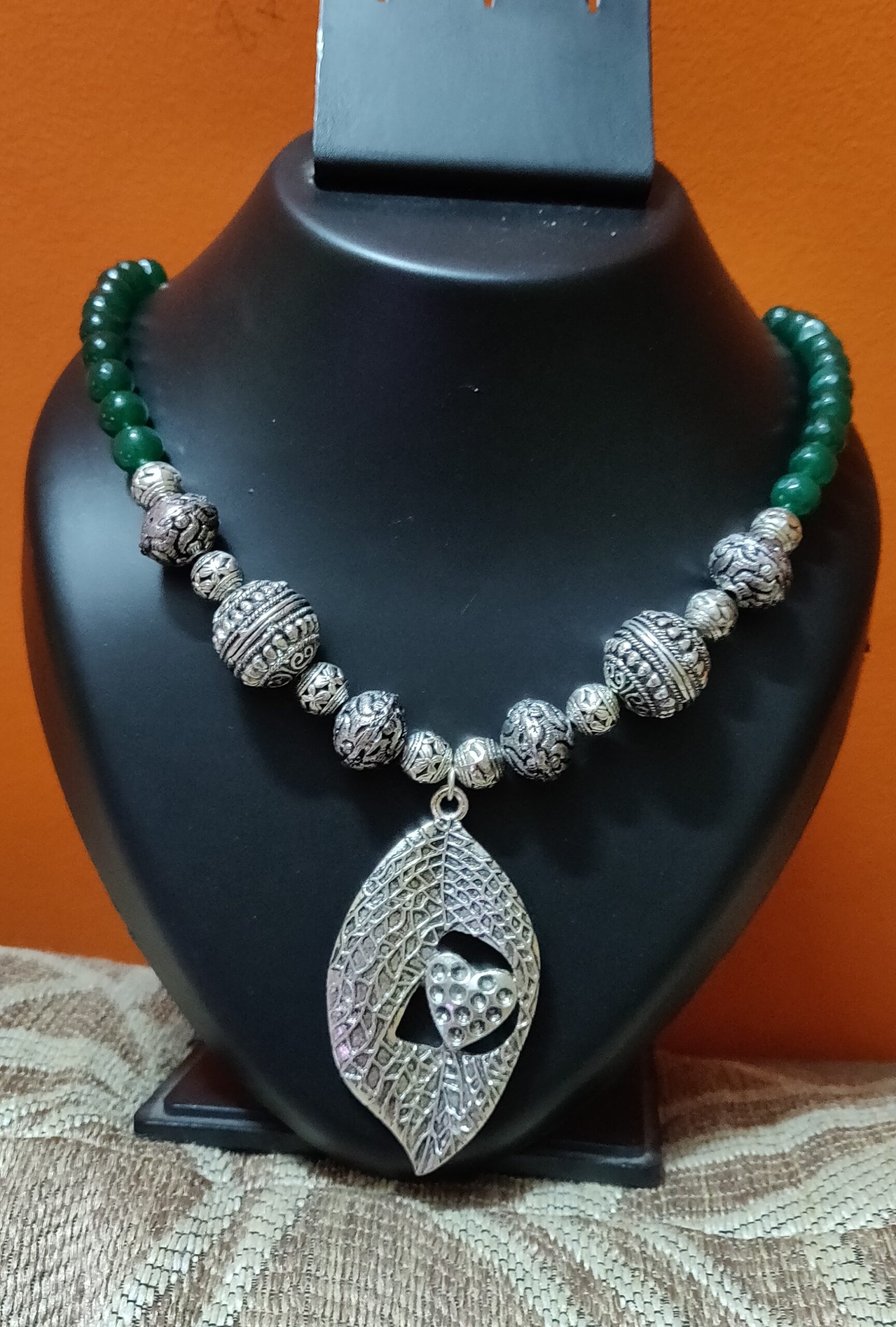 Semi precious and oxidized beads necklace