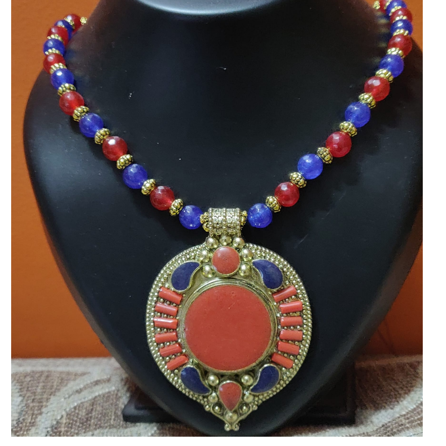 Semi precious beads necklace