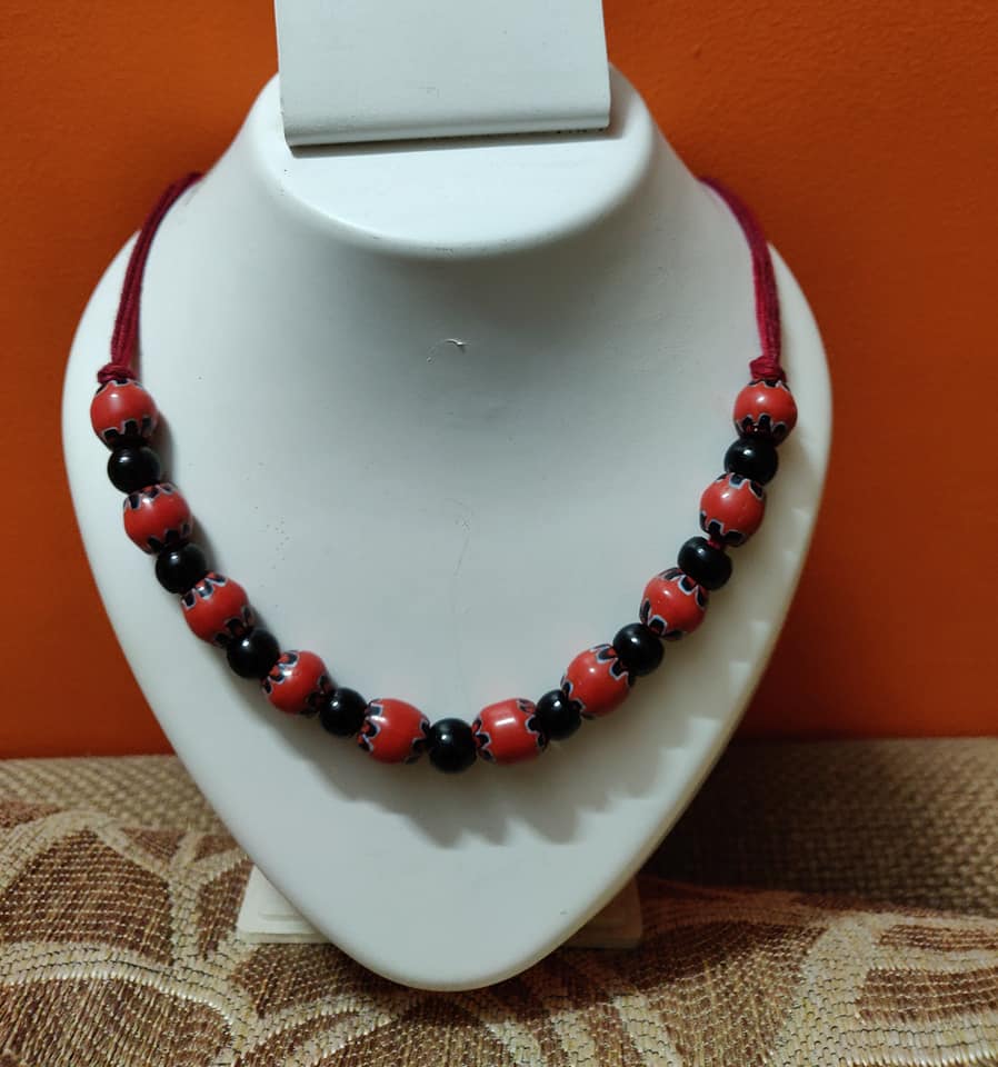 Hand painted beads necklace