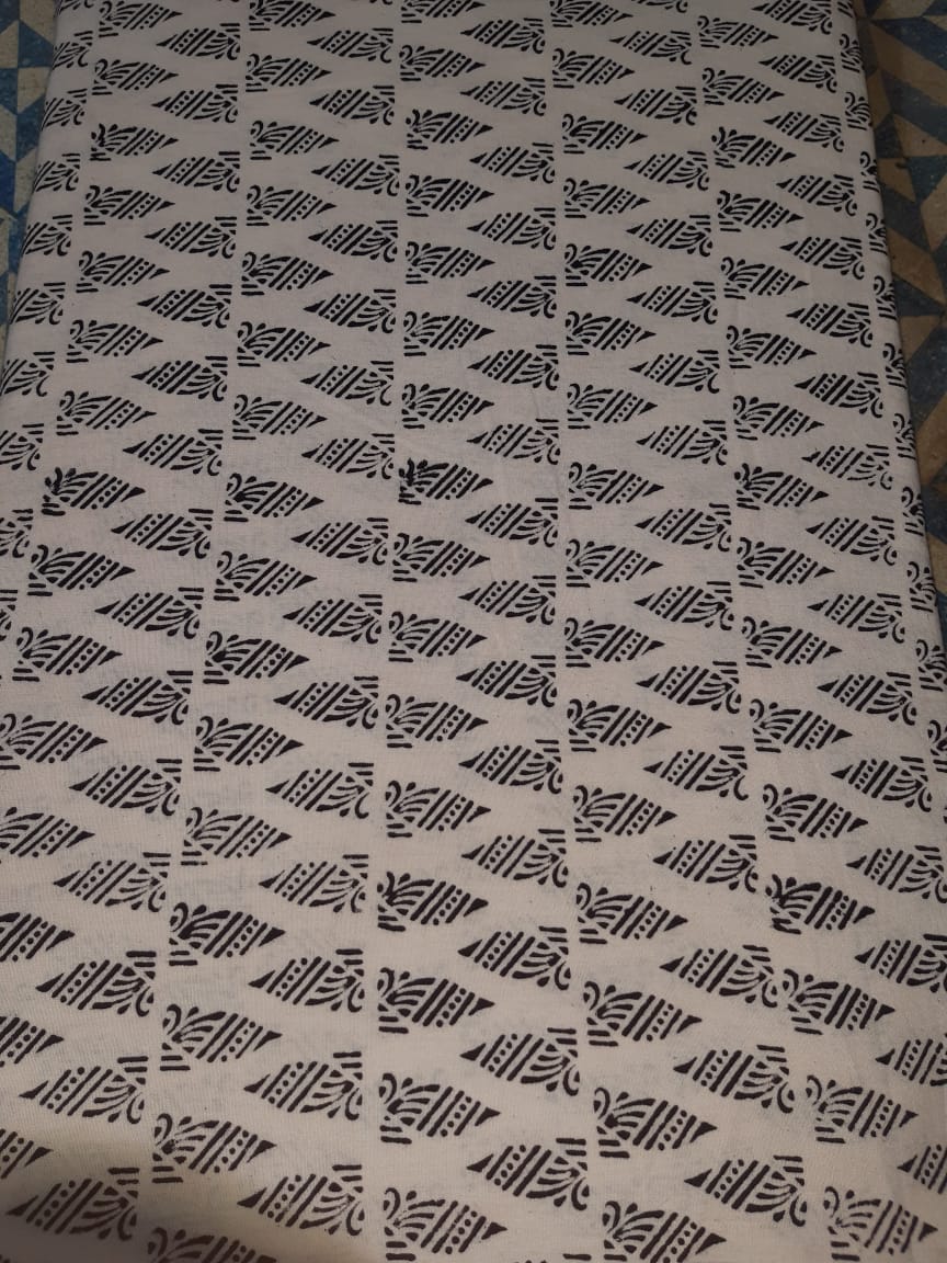 Bagh hand block print cotton fabric - 1 meter