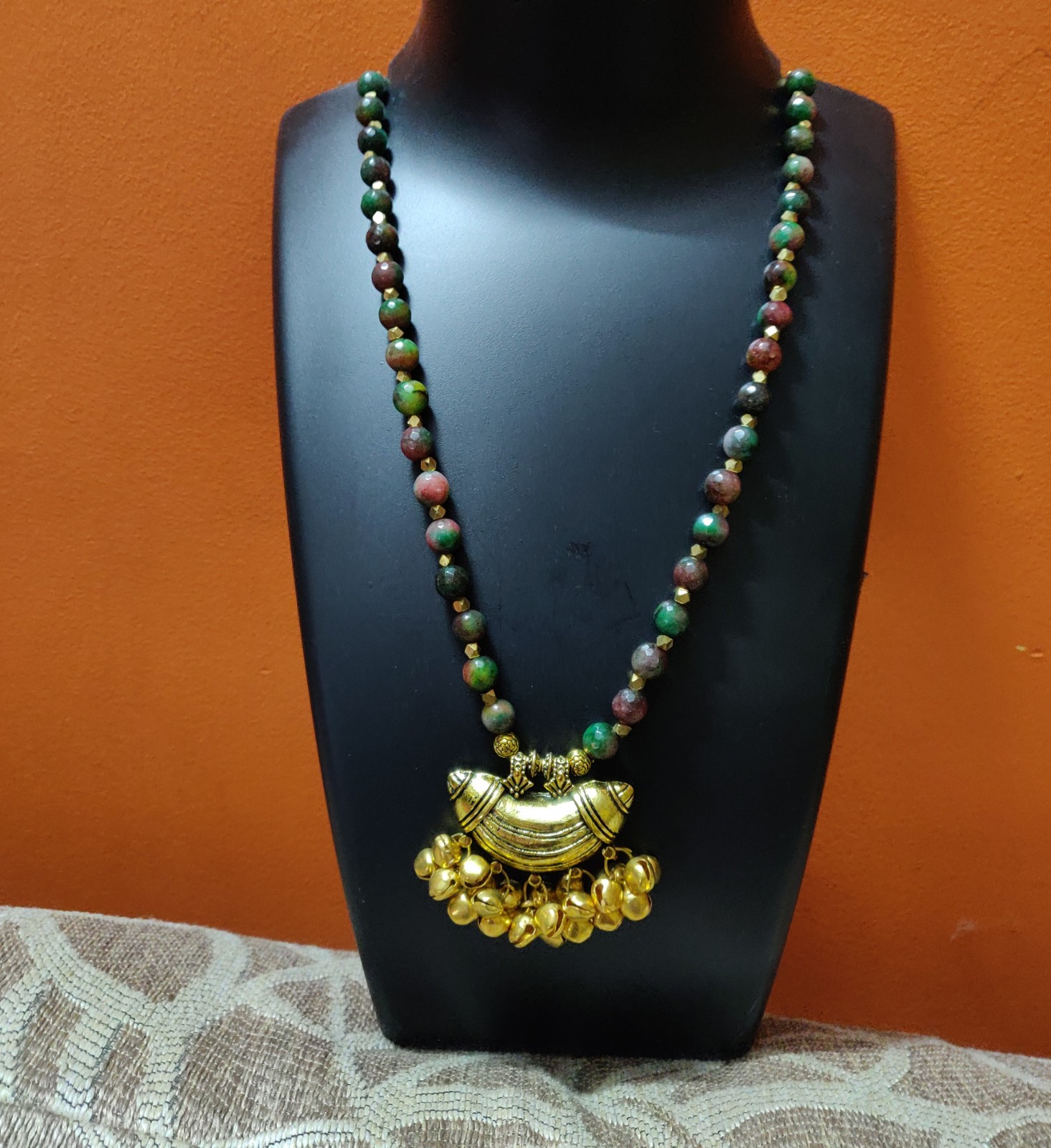 Semi precious beads necklace