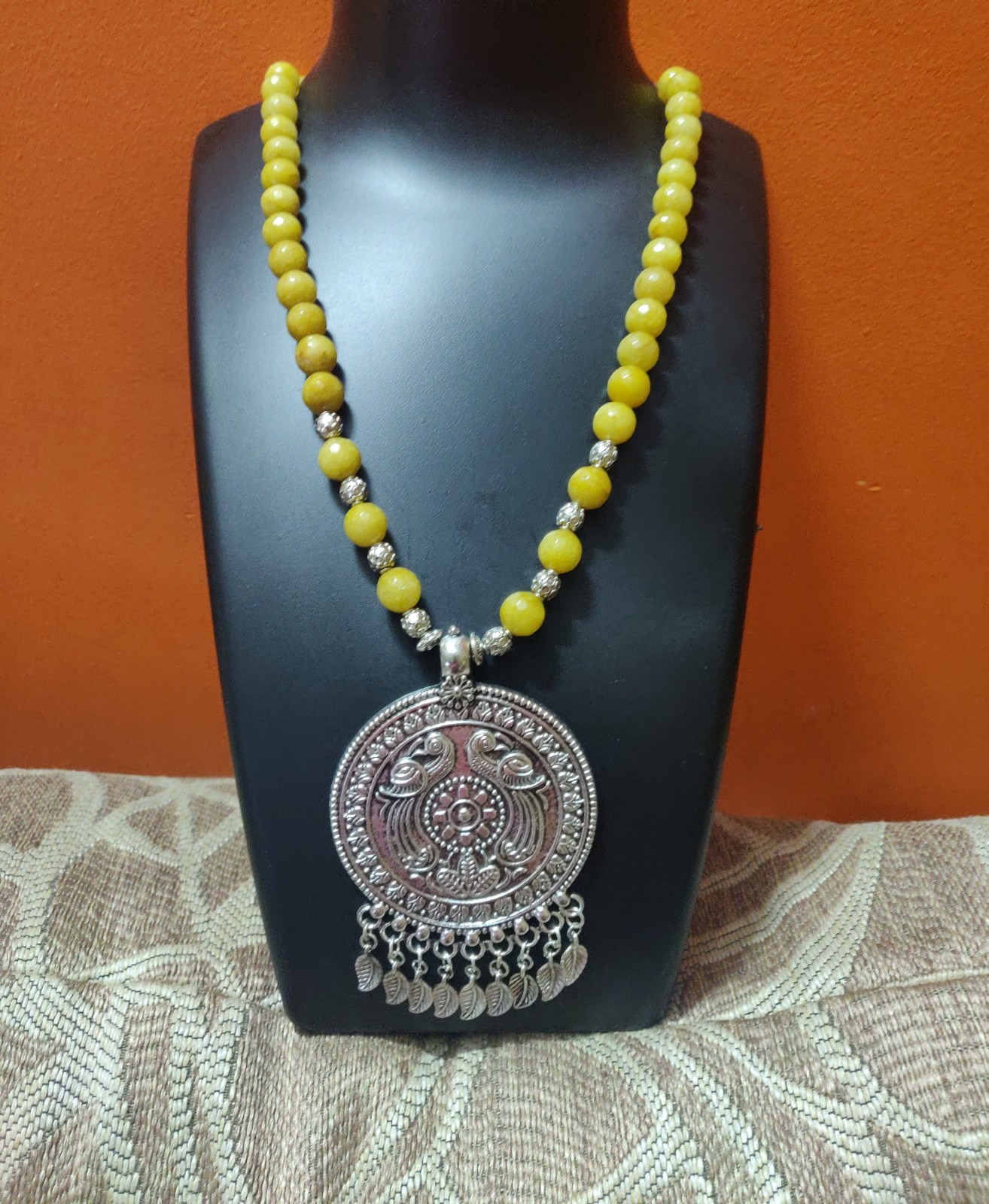 Yellow semi precious with big pendant necklace