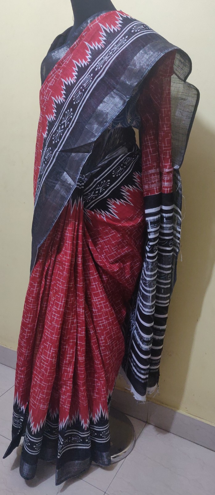 Linen by cotton saree with silver border