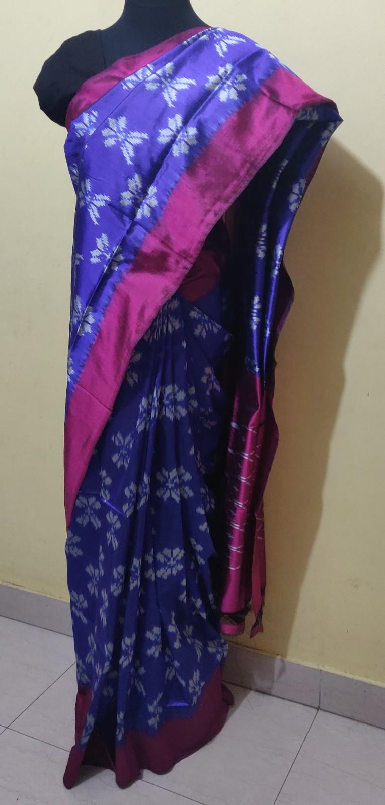 Pochampally ikkat Handloom pure silk saree without blouse