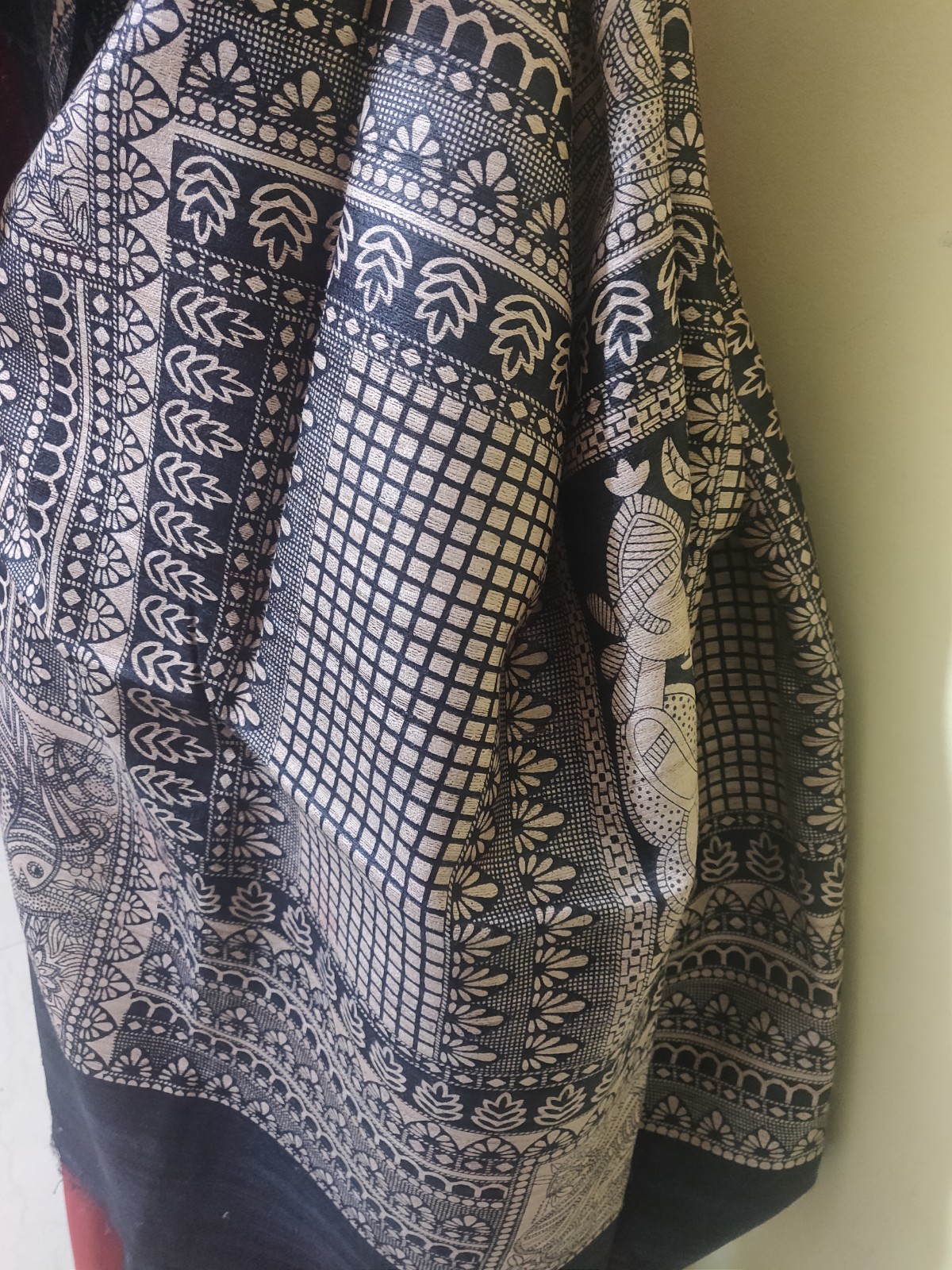 Tussar silk saree with Madhubani Paint - Image 4
