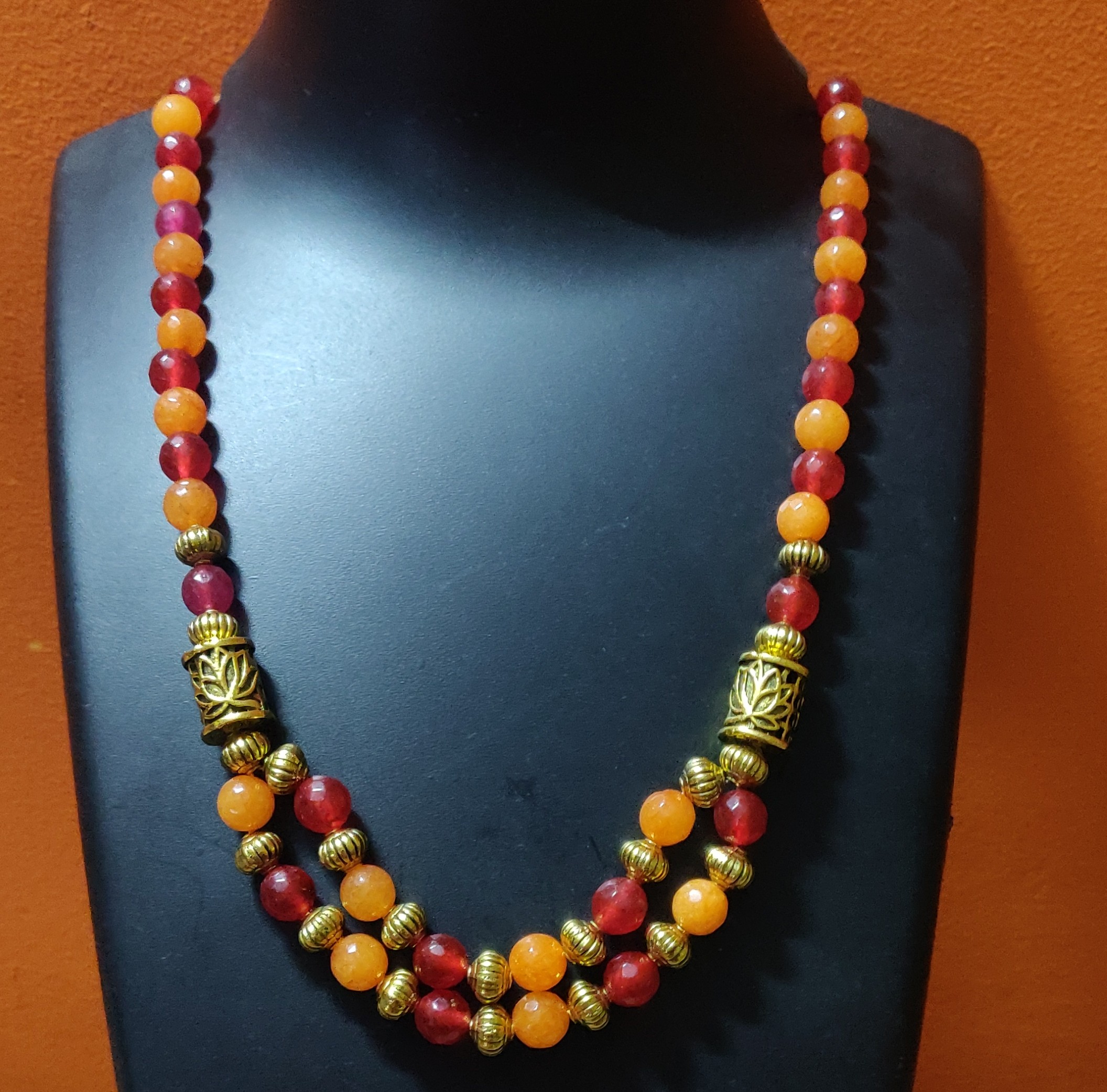 Agate beads with antique beads chain