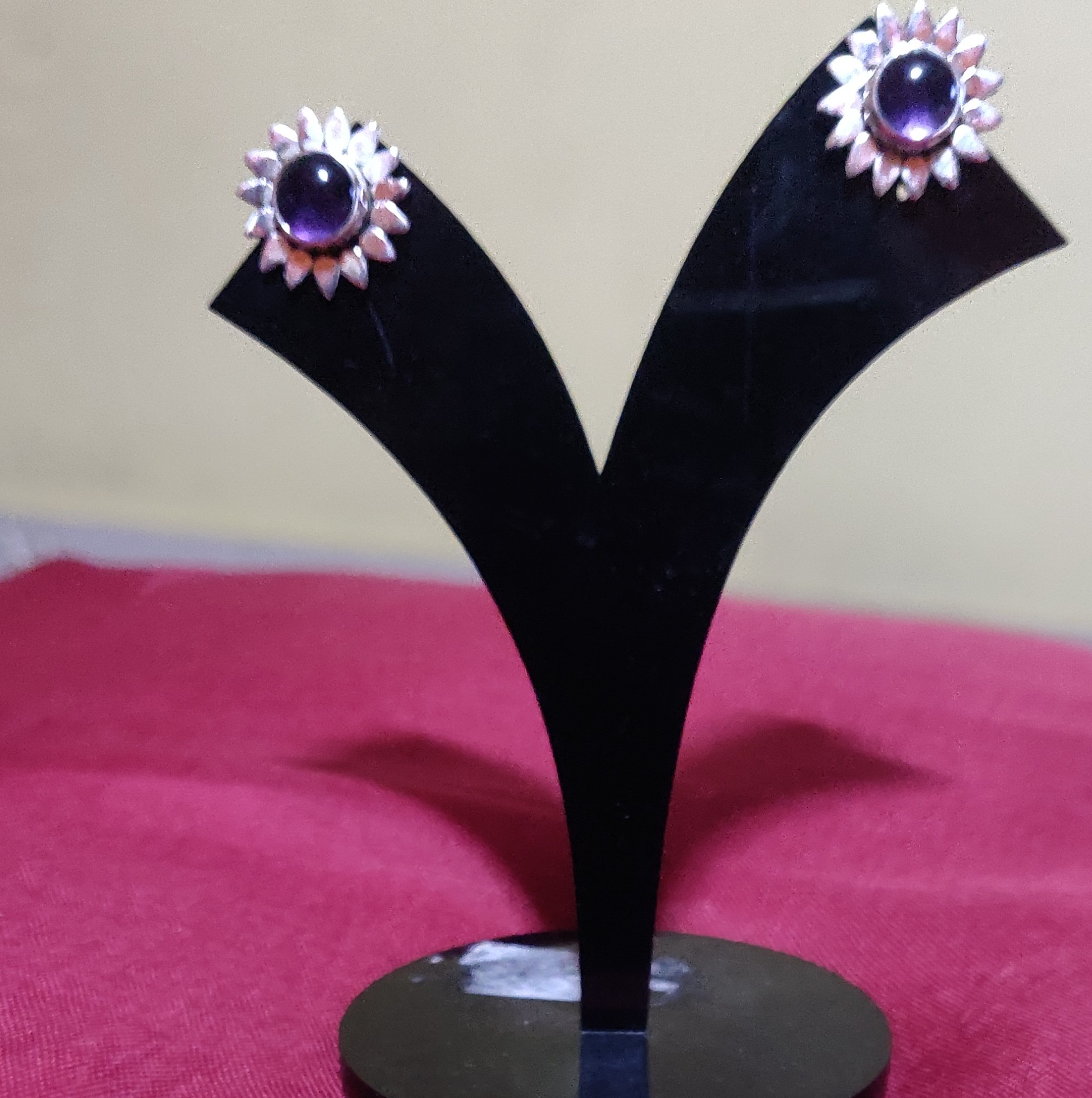 Amethyst studs