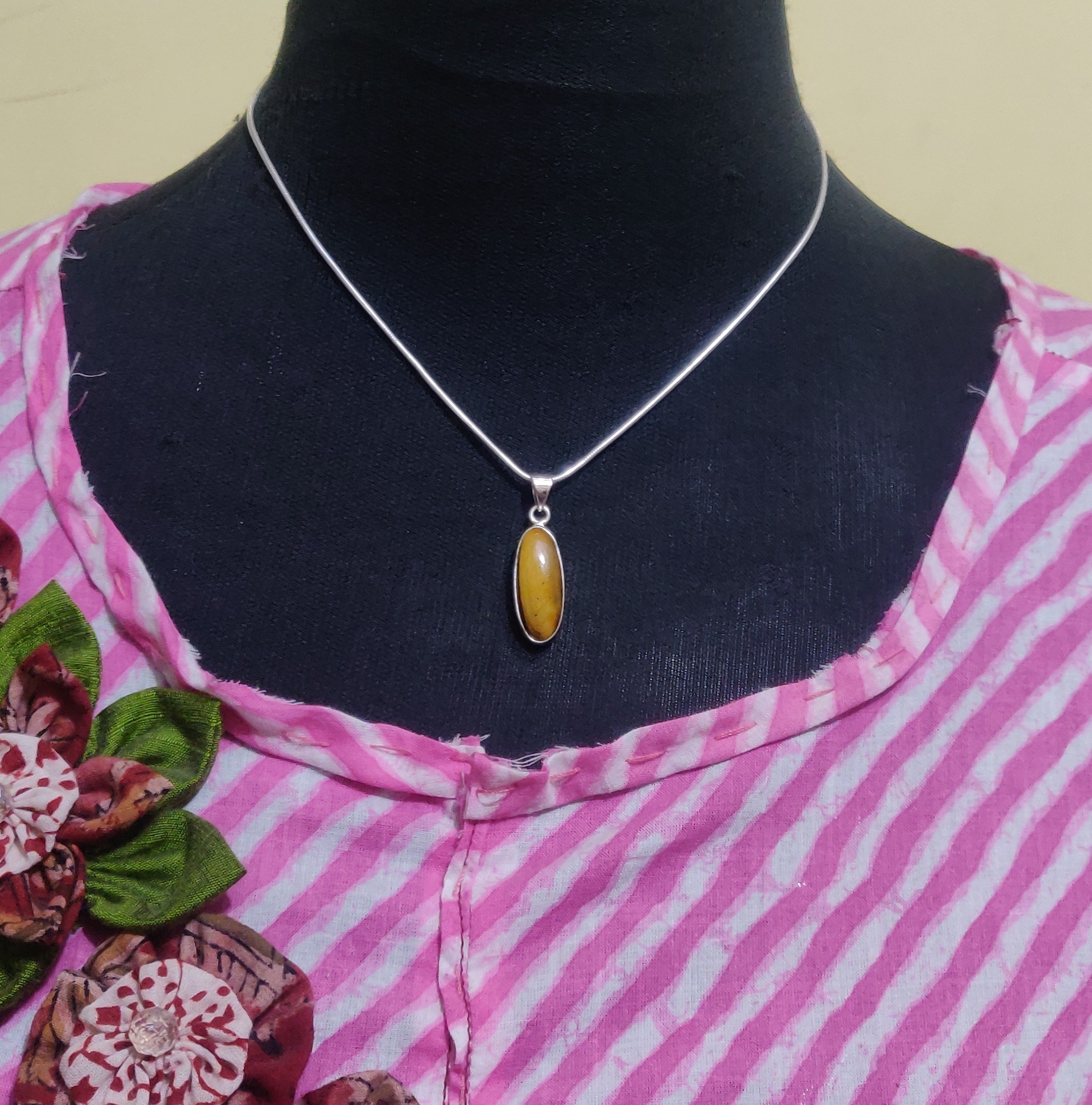 925 Silver Tiger Eye earrings and pendant set