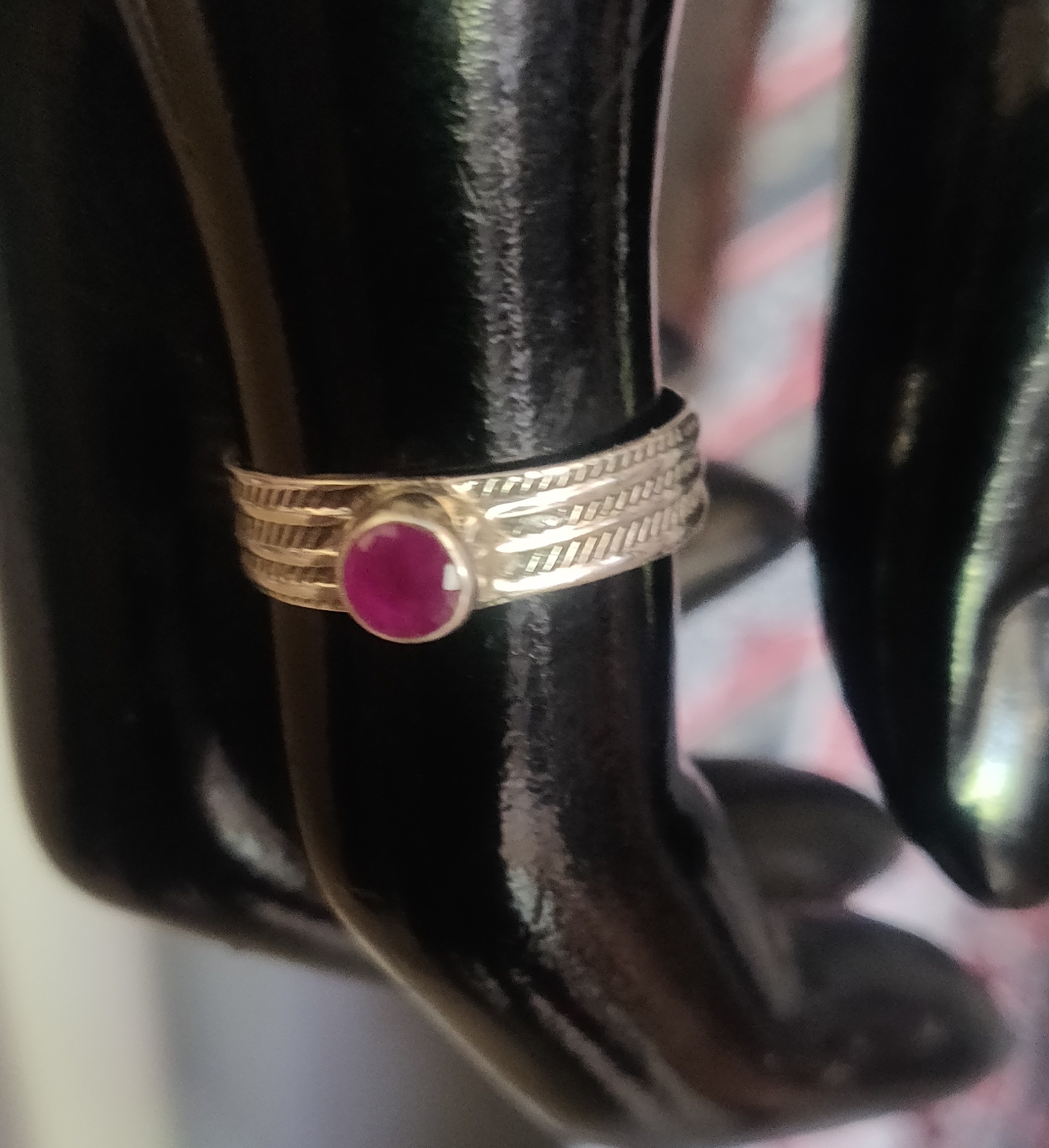 925 Pure silver Pink stone finger ring