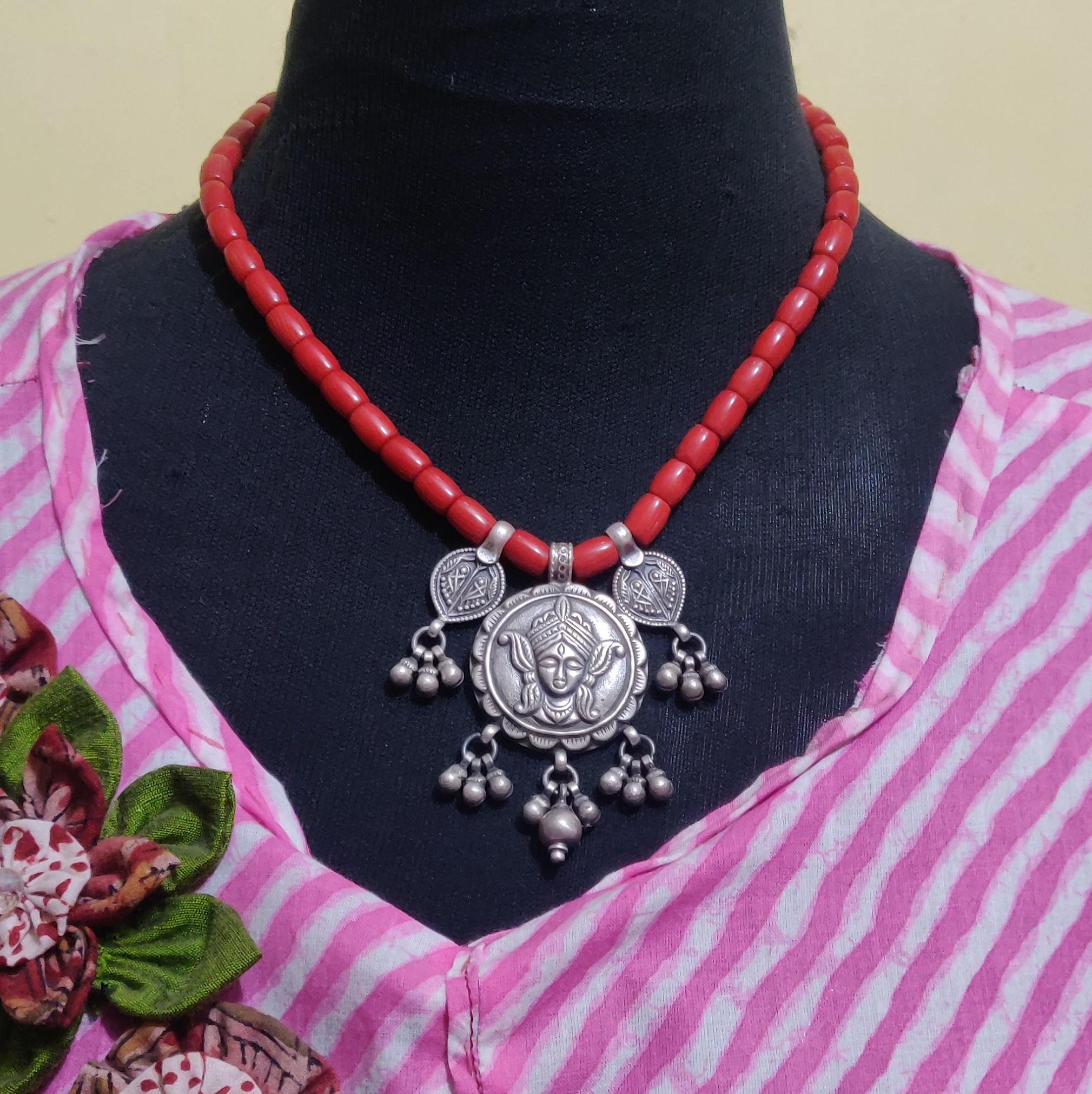 Taiwan coral beads with pure silver pendants