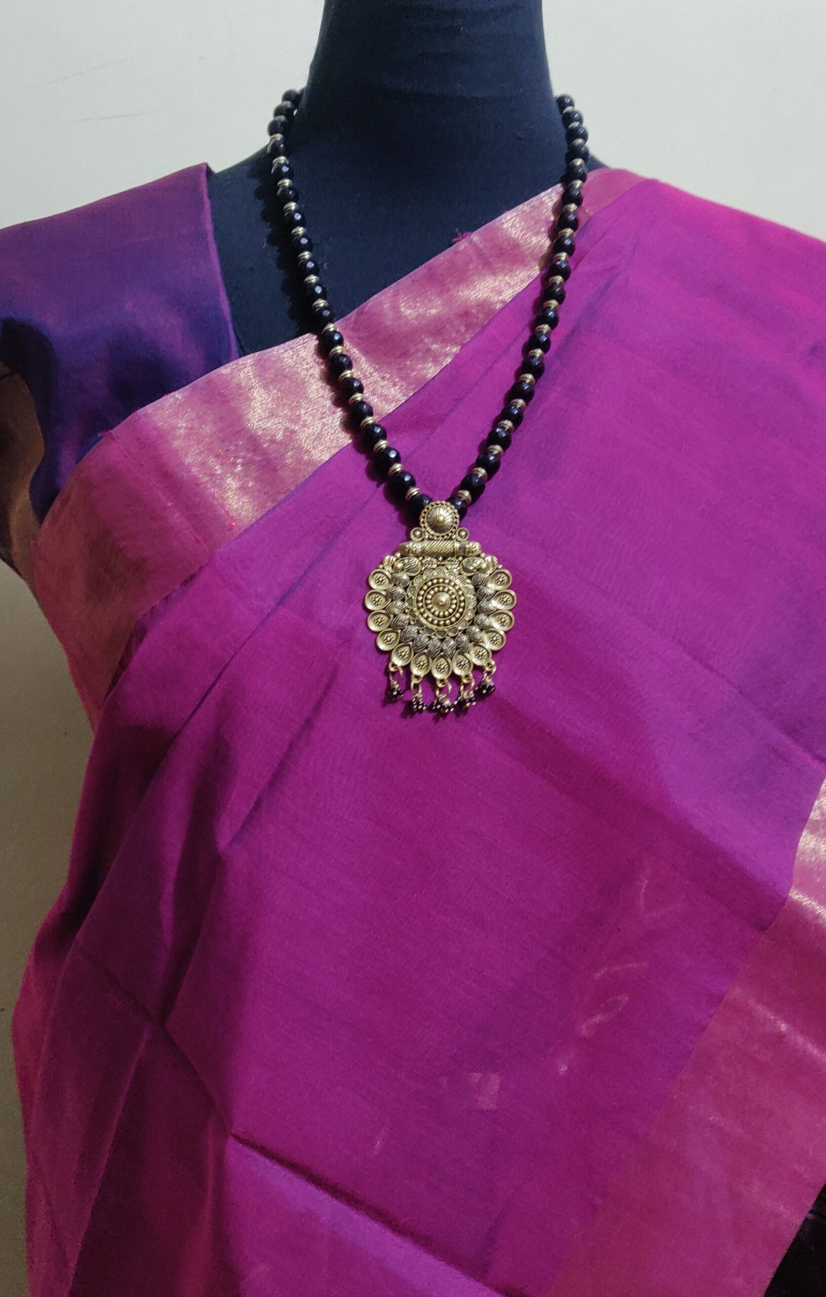 Semi precious beads necklace