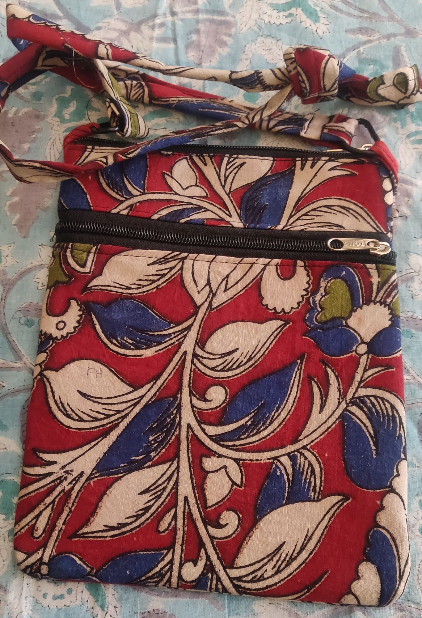 Kalamkari cotton sling bag