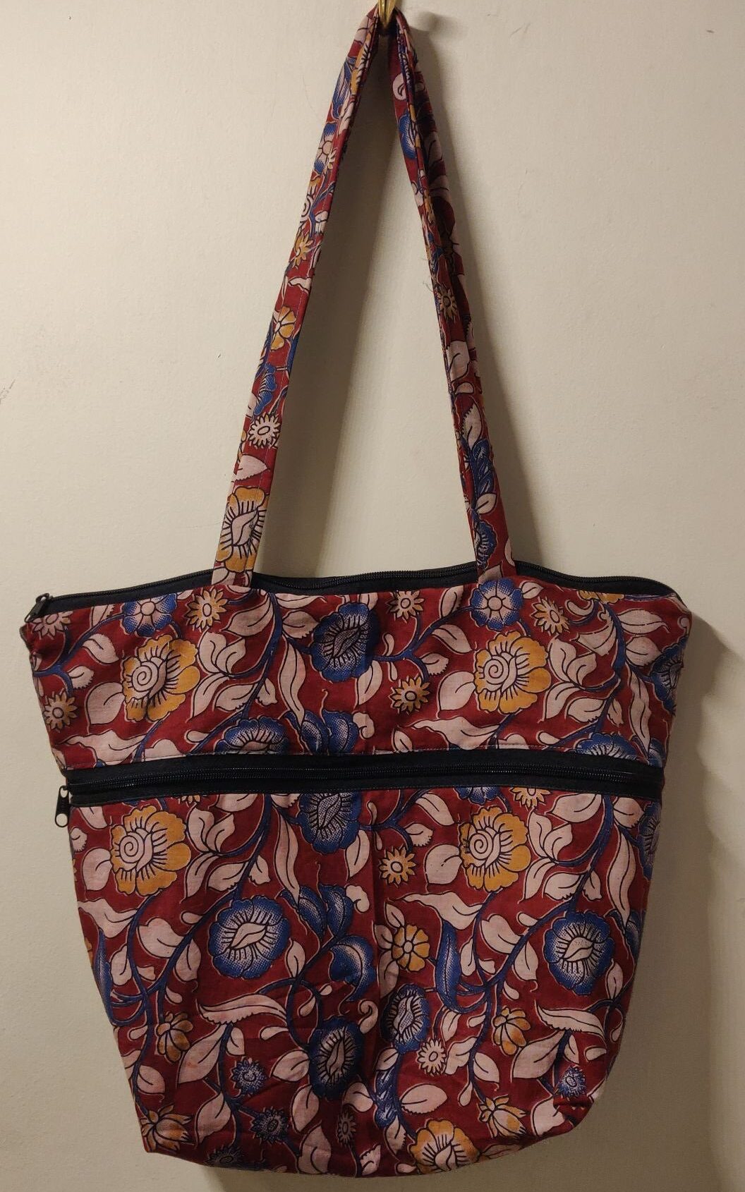 Cotton Bag with lining and zipper