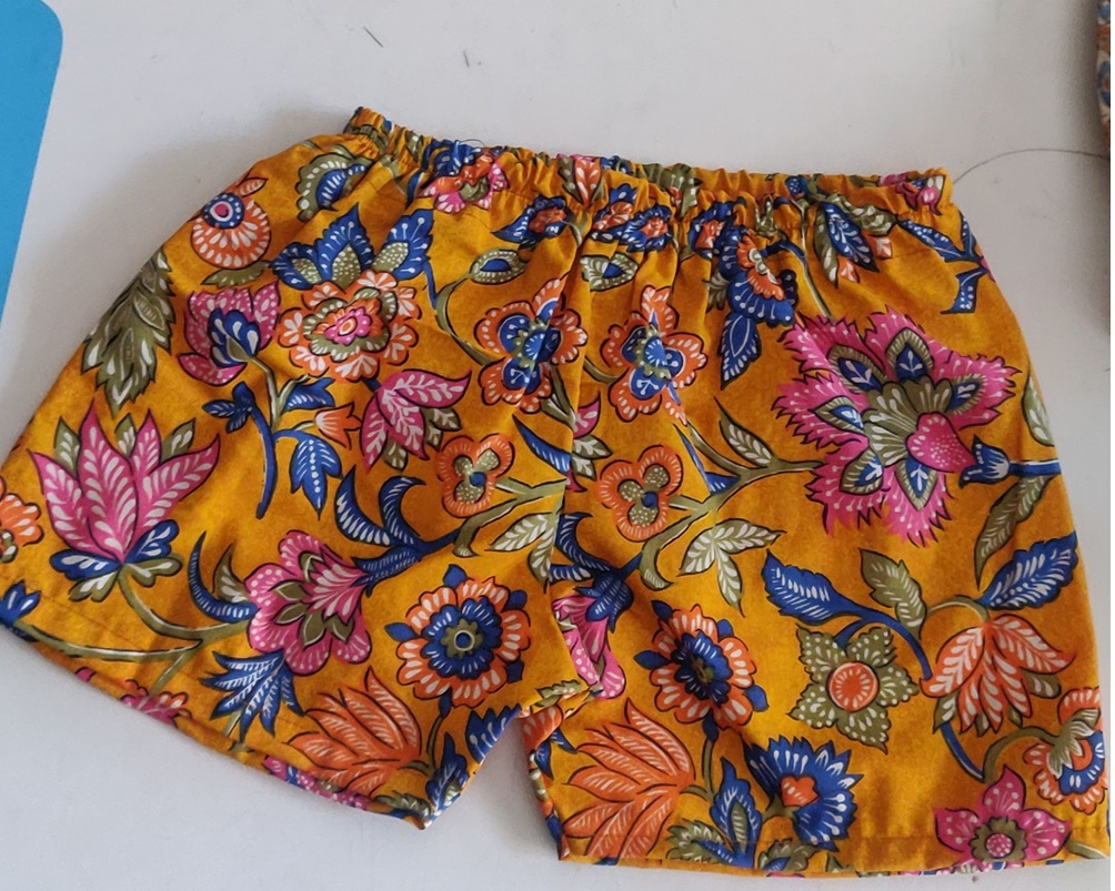 Flower print short