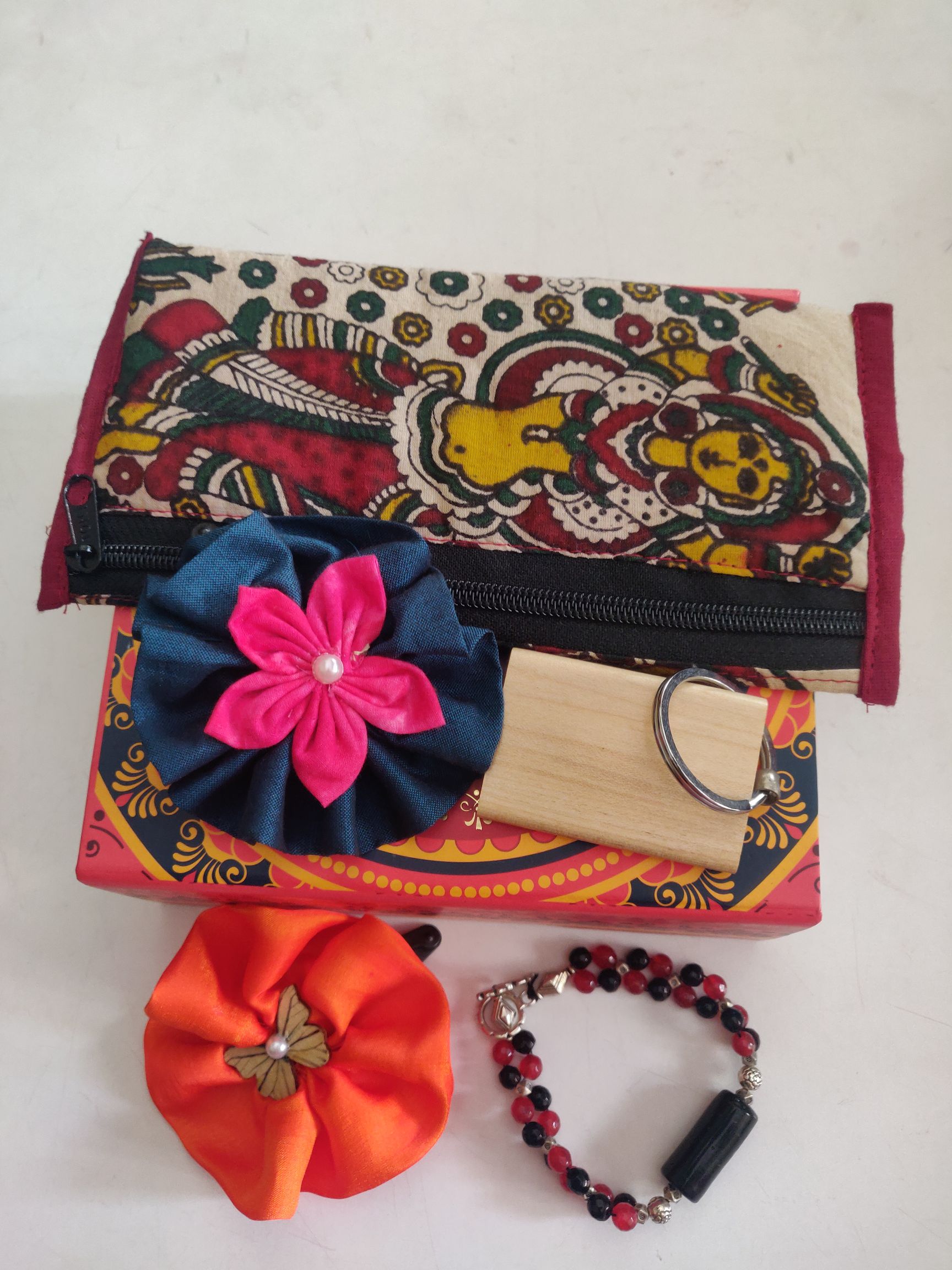 Gift hamper for your sister