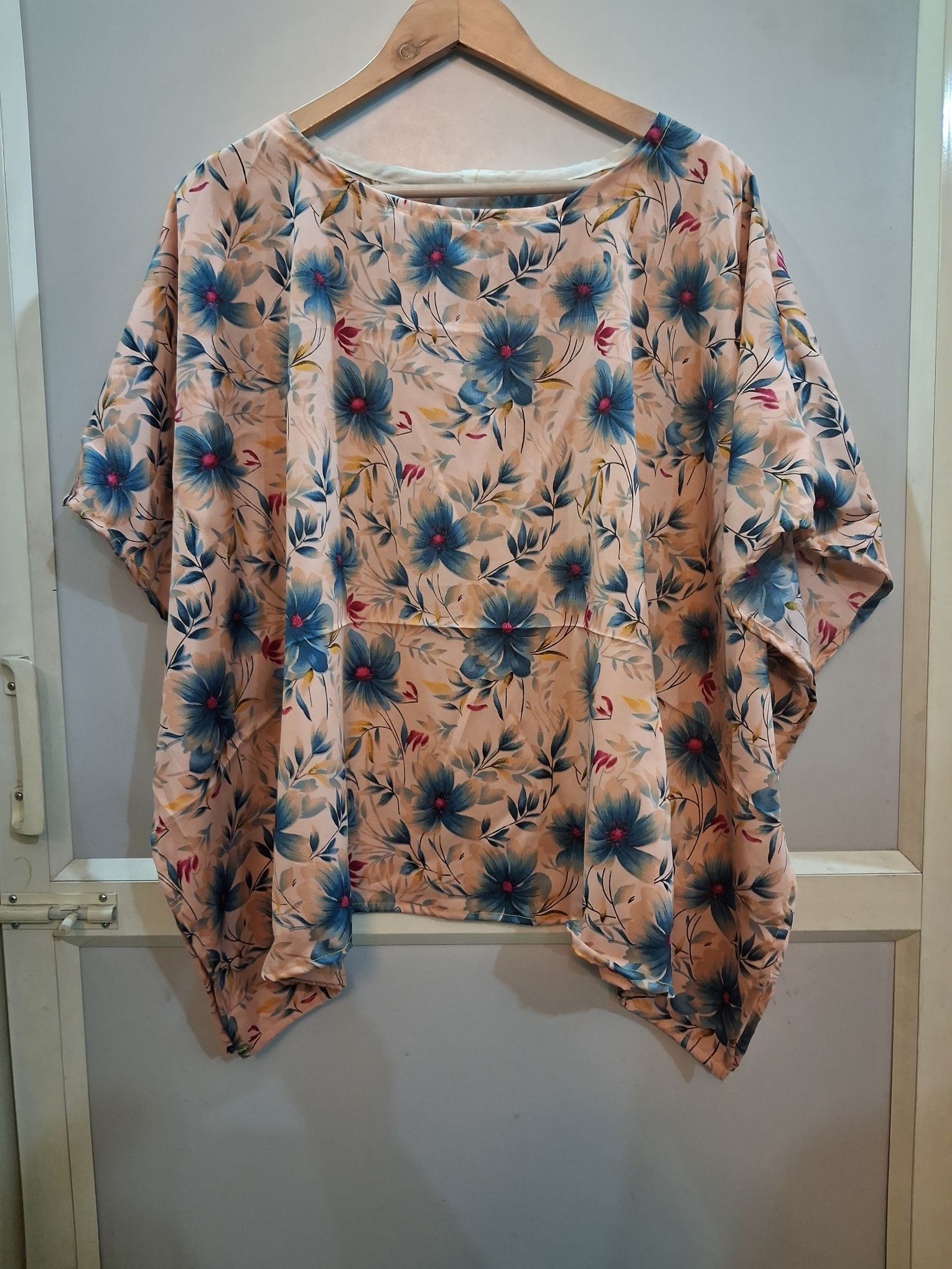Short Kaftan for skirts and Jeans in free size