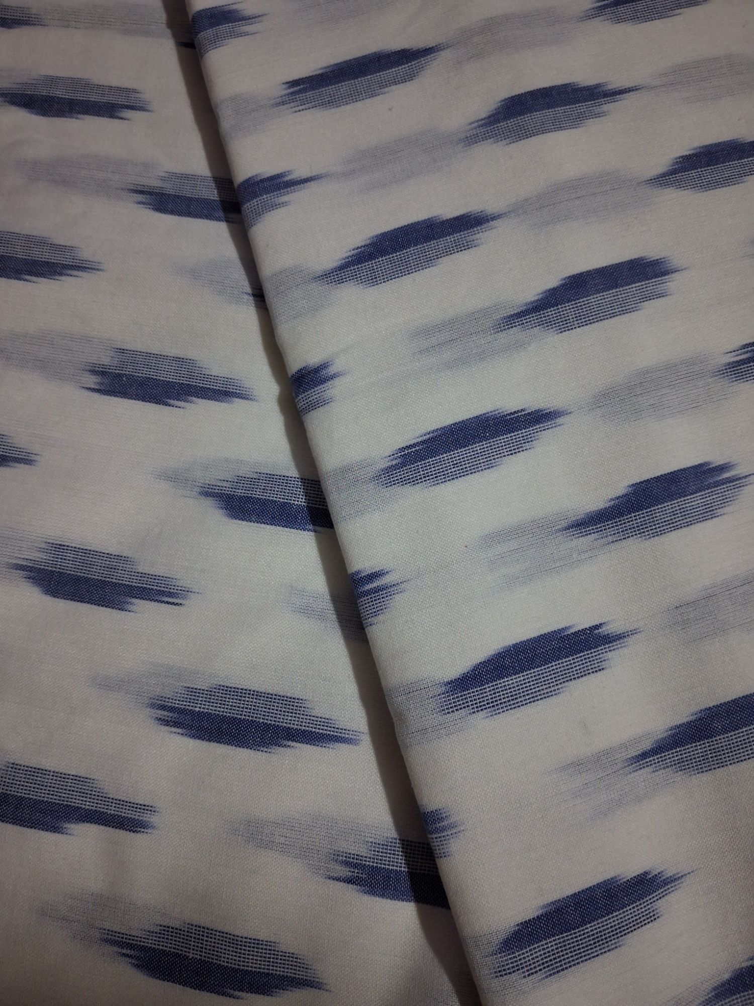 Ikkat handloom cotton fabric - 1 meter